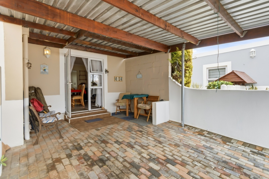 3 Bedroom Property for Sale in Whispering Pines Western Cape